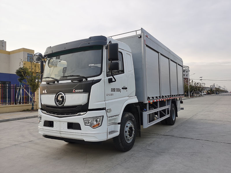 装备车