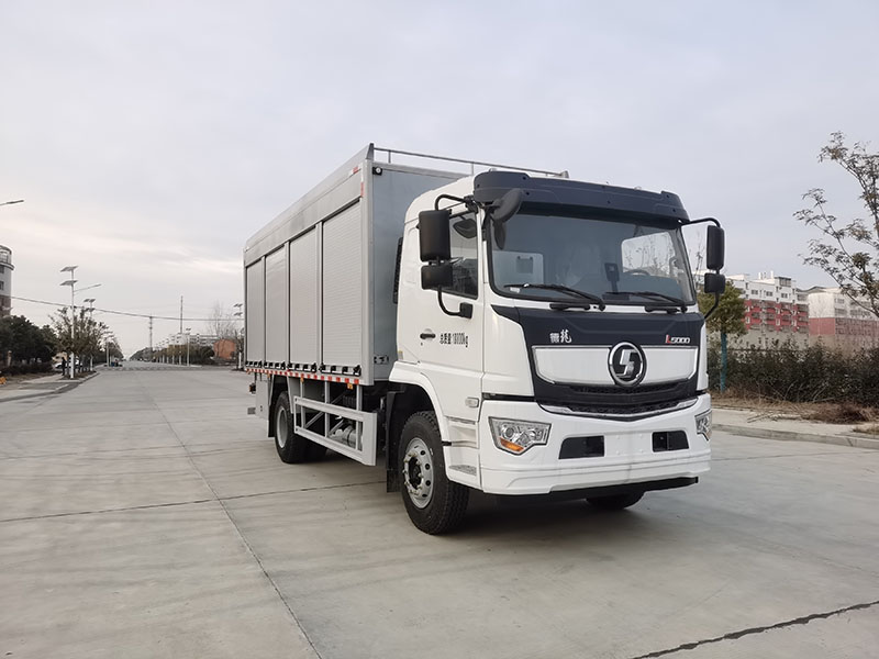 装备车