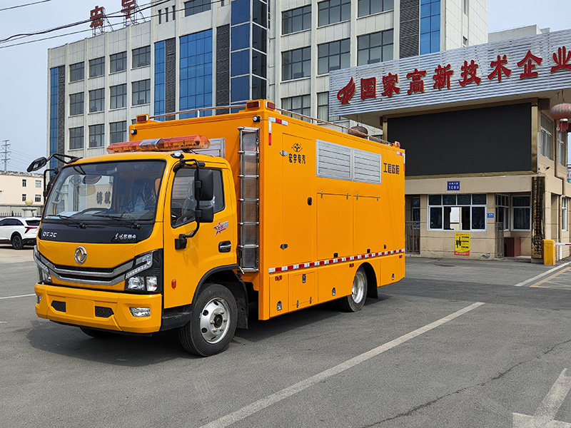 大多利卡救险车