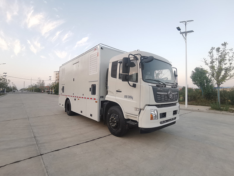 东风天锦电源车