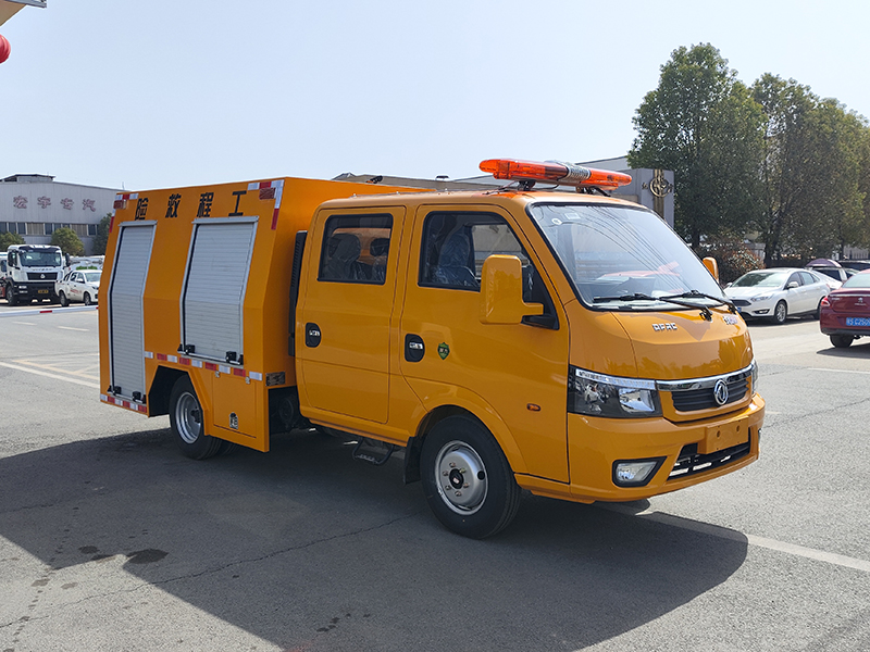 东风途逸救险车