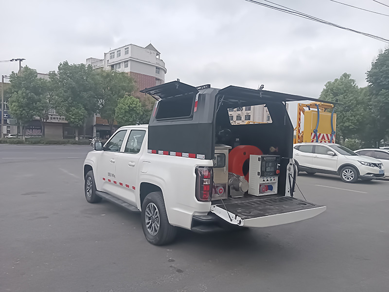 江铃大道型大流量排水抢险车