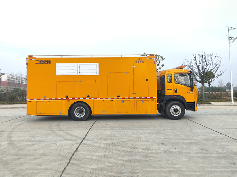 重汽豪沃救险车