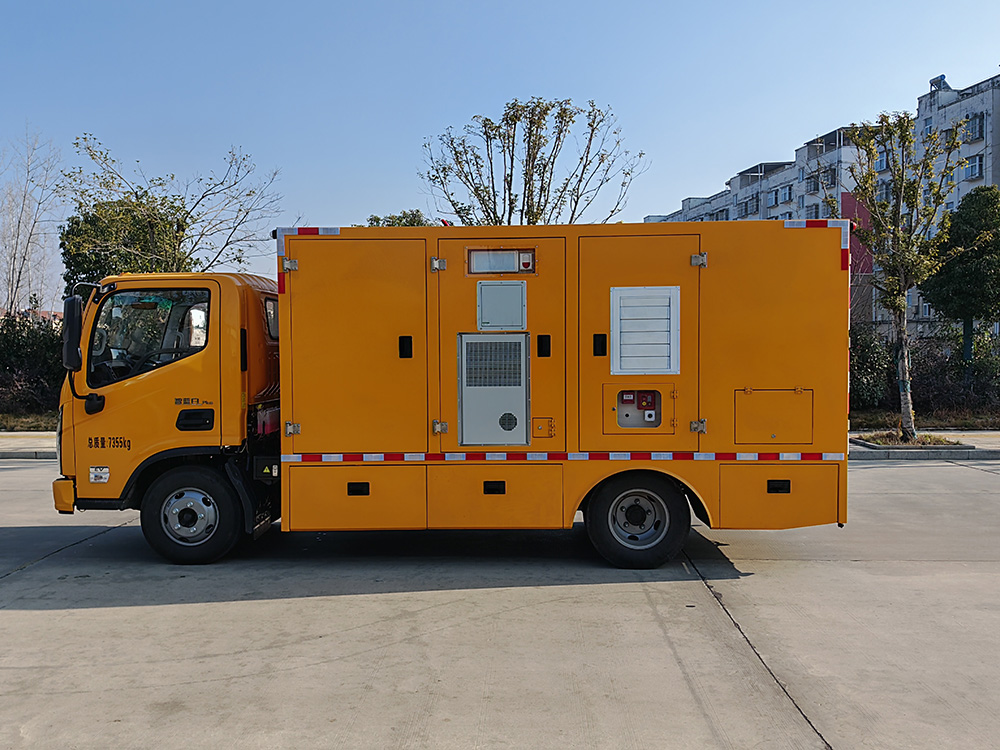 200度电多功能移动储能车